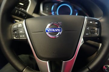 Image of Volvo steering wheel