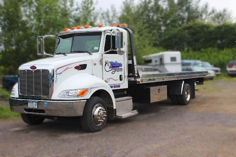 Mallerys towing truck